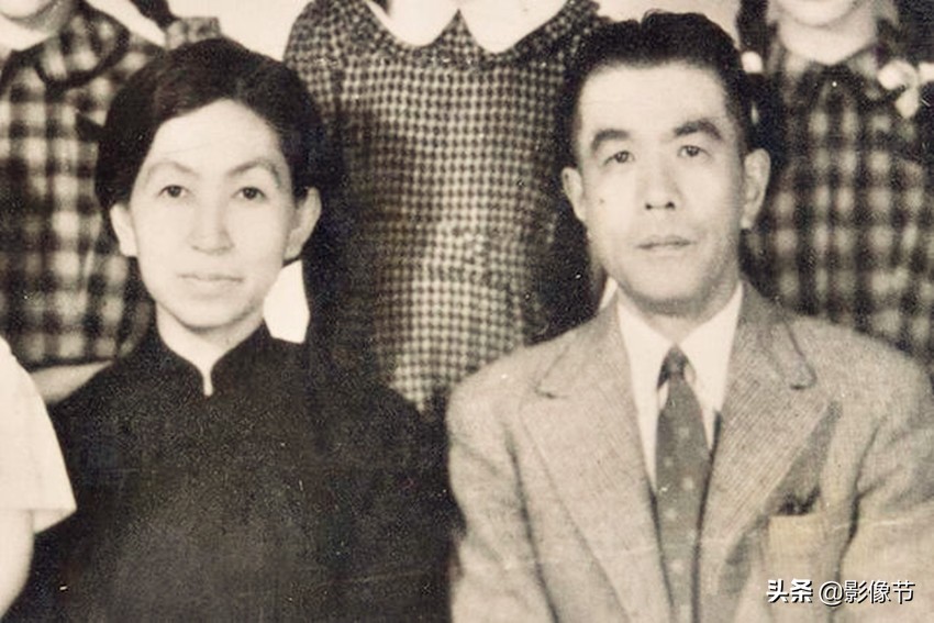 为何这部反特片的背景从国庆改到劳动节，又从劳动节改回国庆？