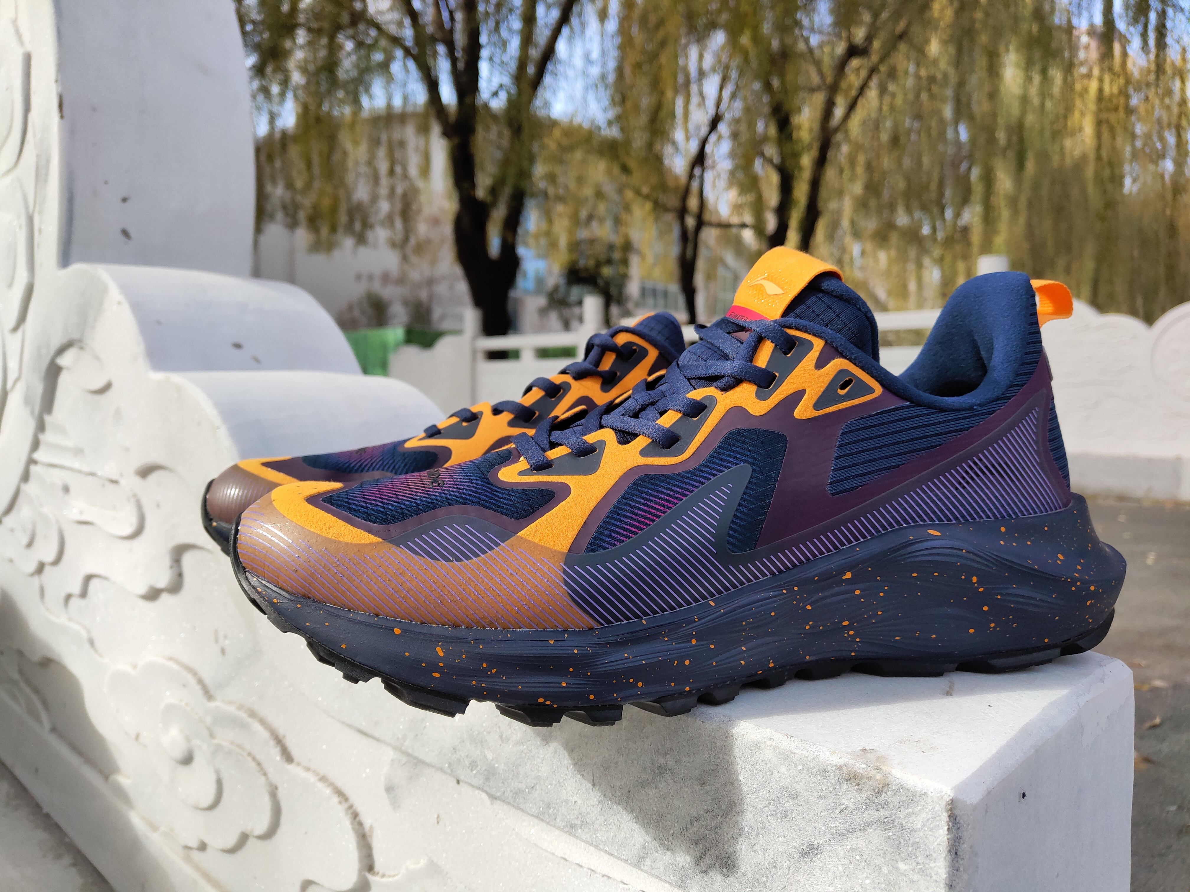 防雨雪运动鞋李宁,李宁无惧风雨