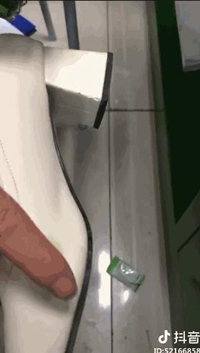 买了20年鞋，才知道鞋盒里的白布纸这么重要，后悔扔了那么多