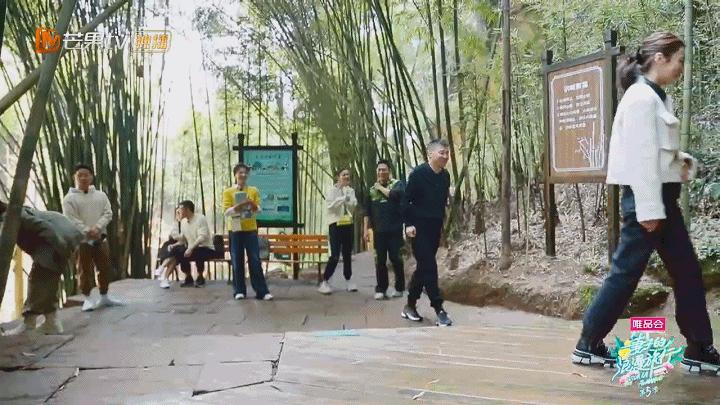 秀恩爱热搜,秀恩爱被秀哭