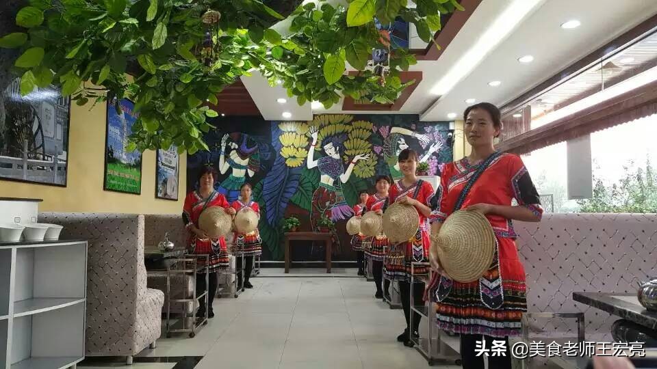 怎样快速切蒸汽石锅鱼,鱼霸天云南蒸汽石锅鱼