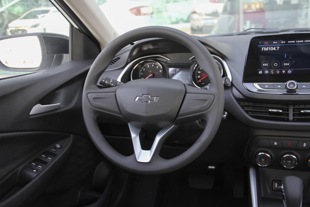 最省油的车第一名雪佛兰科沃兹,雪佛兰科沃兹2020redline欣尚版