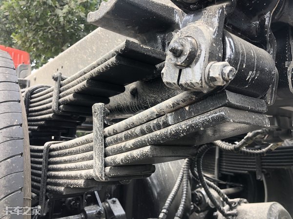 解放悍v轻量化8x2自卸车,解放悍v载货车9米6高栏