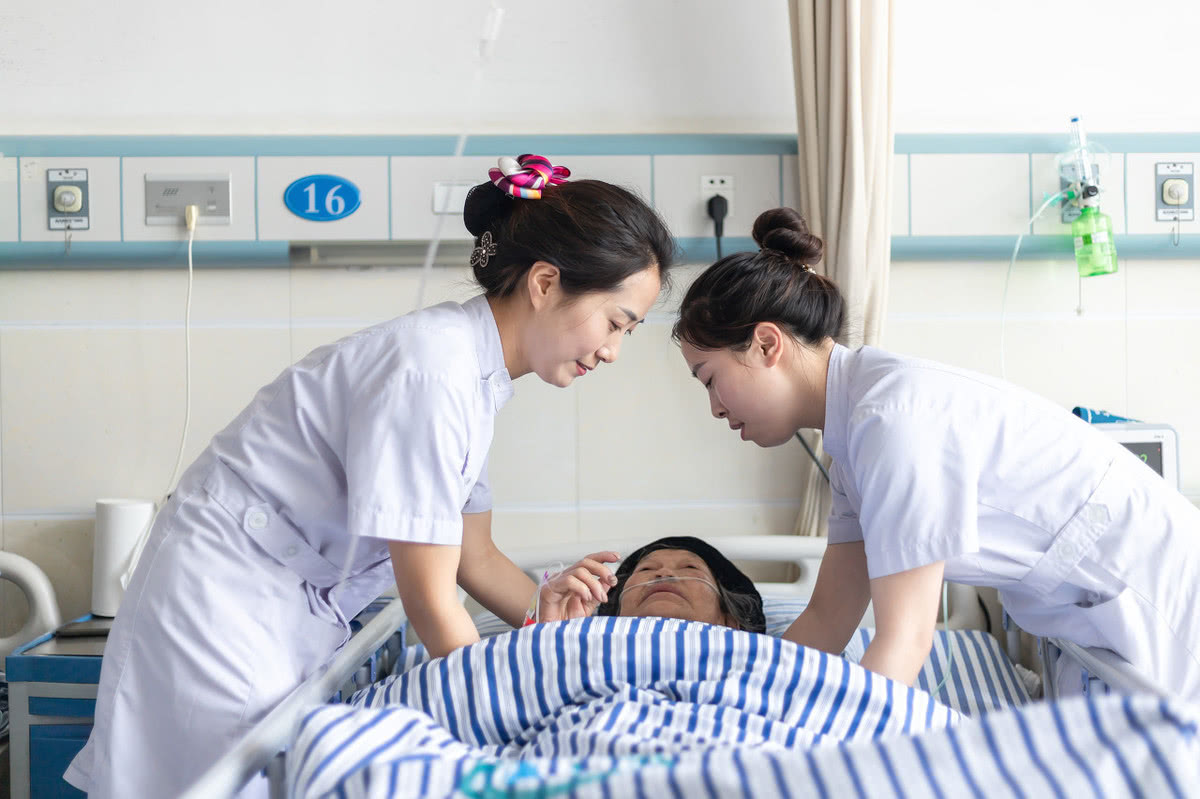 鎶ゅ＋鍩烘湰宸ヨ祫7000,鎶ゅ＋7000