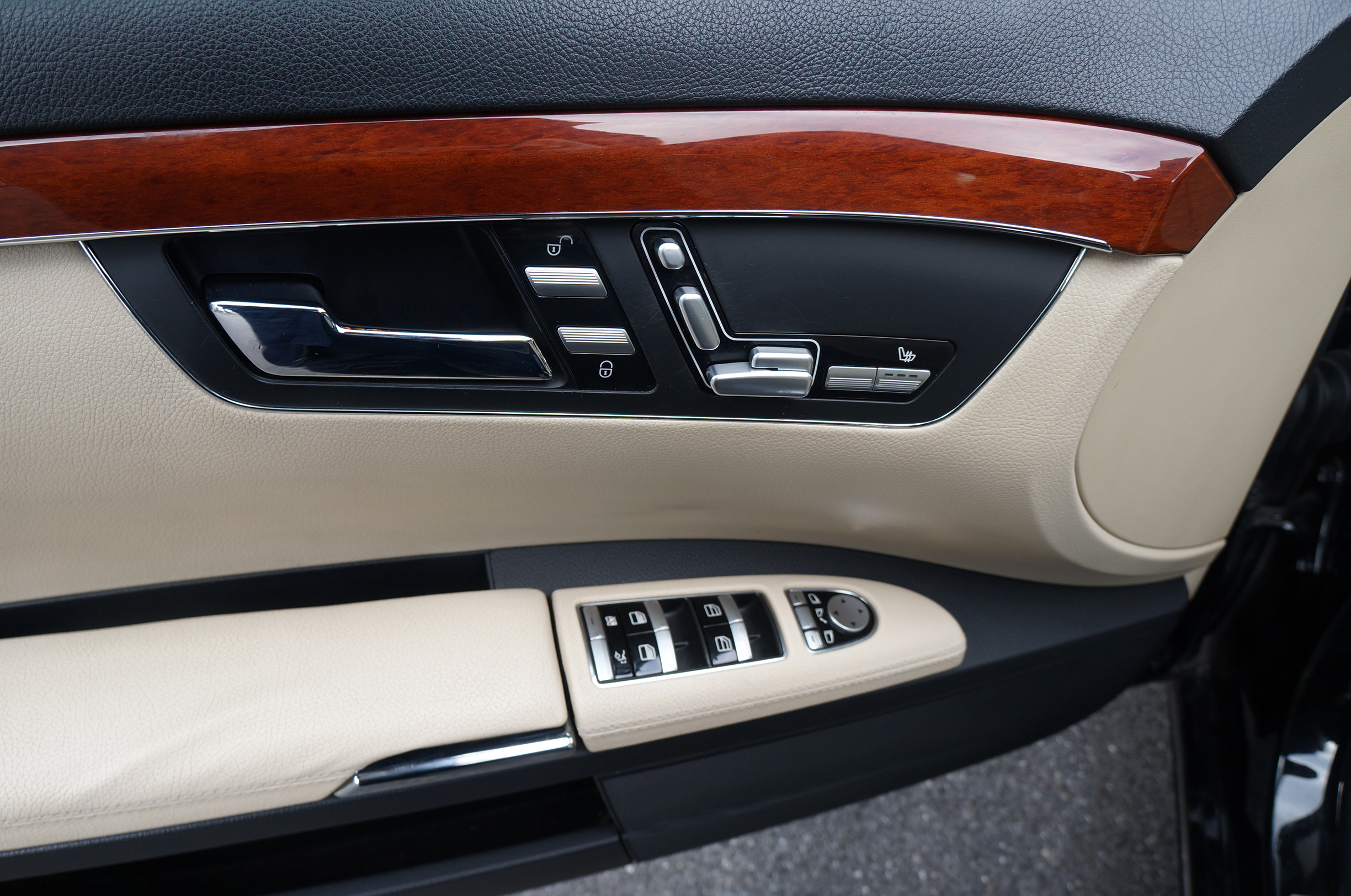 10年奔驰s还能开吗,十年的奔驰s二手车能买吗