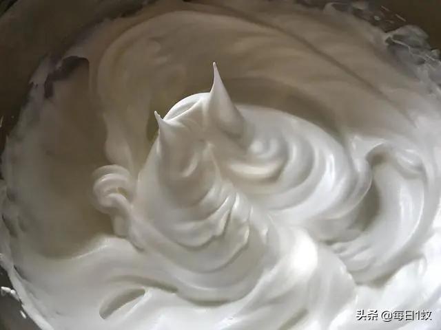 打发蛋糕打蛋器,手动打蛋器可以用筷子打发蛋糕吗