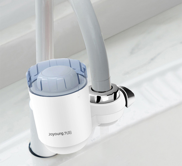 让更多家庭喝上放心水,水龙头过滤器能过滤出干净水