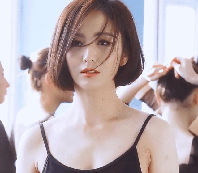 佟丽娅，恭喜离婚