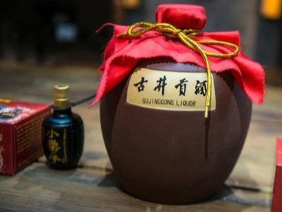 这5款酒中“百姓”，包装老土口感却好，老一辈才喜欢