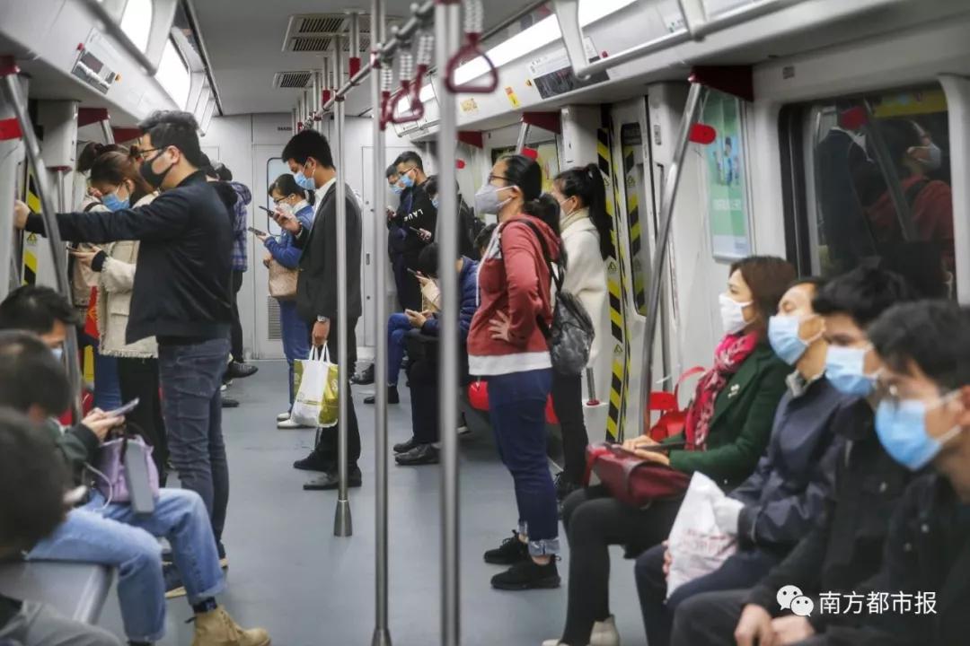 深圳复工第一天地铁站图,复工第一天的地铁