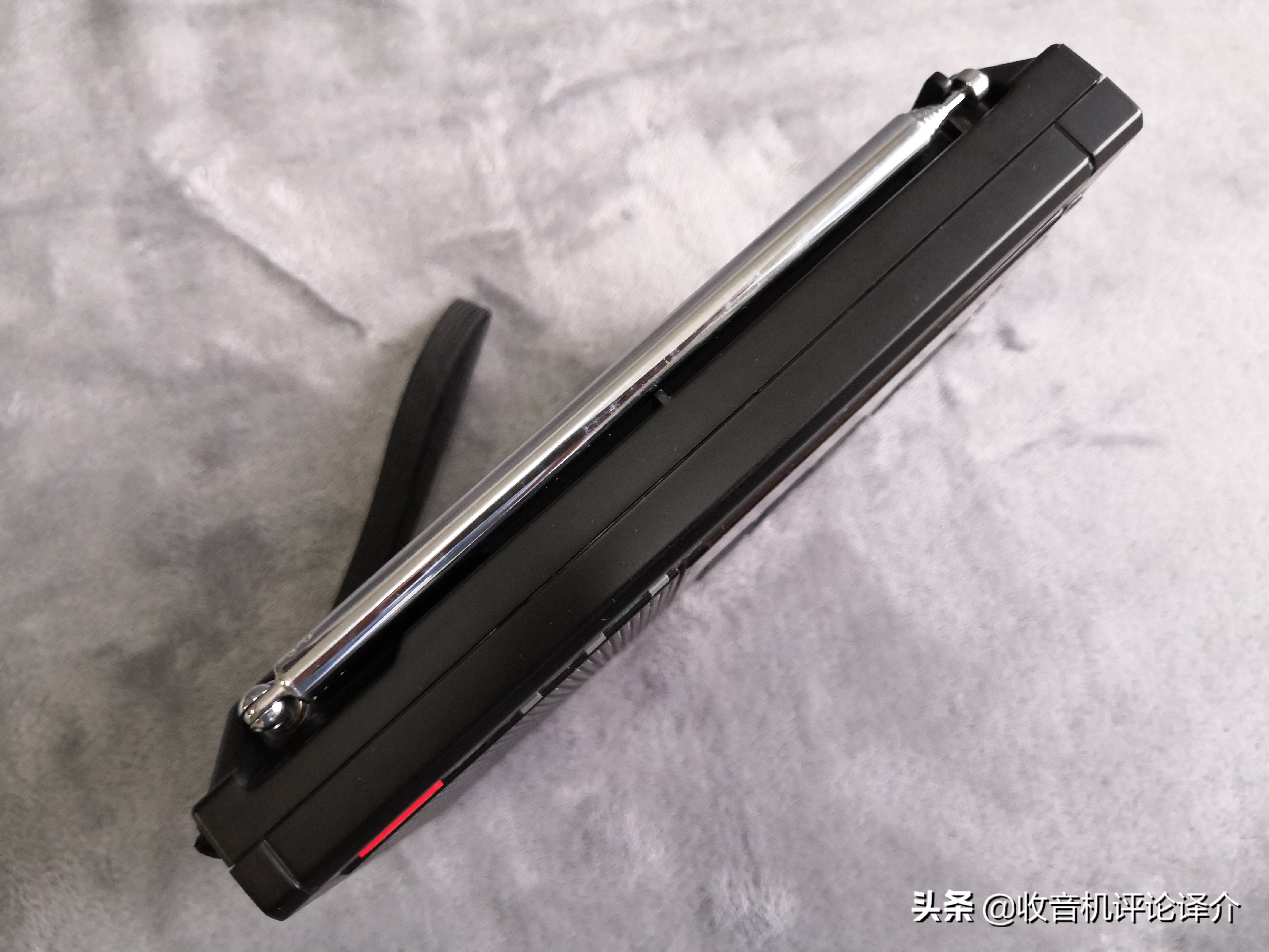 德生pl990收音机拆机视频,德生pl680收音机介绍与测评