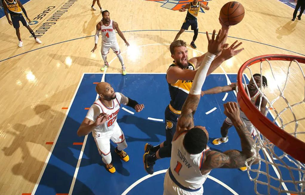 罗斯14分7助带队完成大逆转！尼克斯首发挖坑，罗斯打得太累了