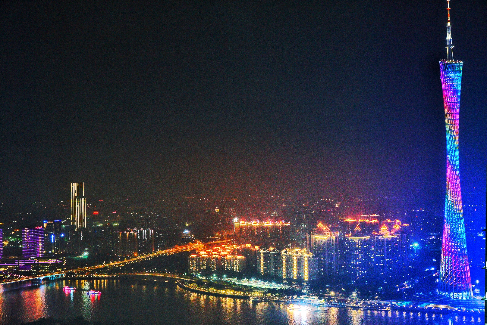 广州小蛮腰四季酒店,广州必住酒店