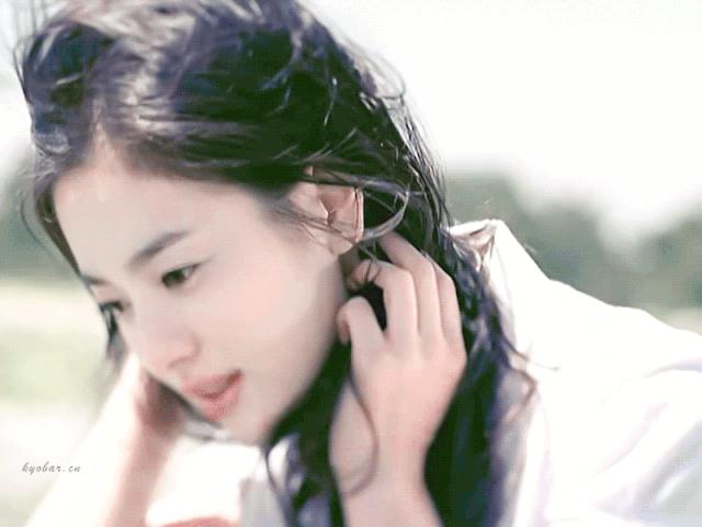 韩国公认四大神颜女生,真正的宋慧乔最漂亮的照片