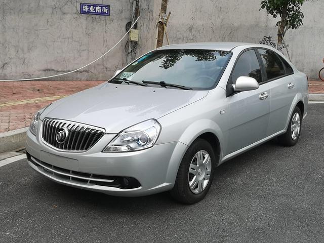 男子购买车后发现车辆有问题,2014款别克凯越内饰