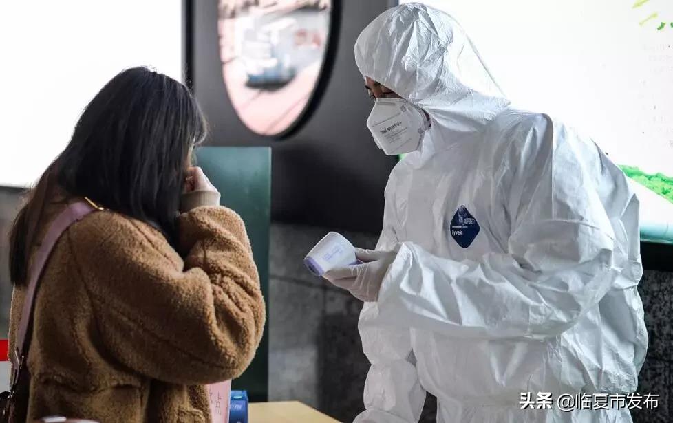 战疫二十四小时纪录片感悟,战疫最让人震撼和感动的瞬间