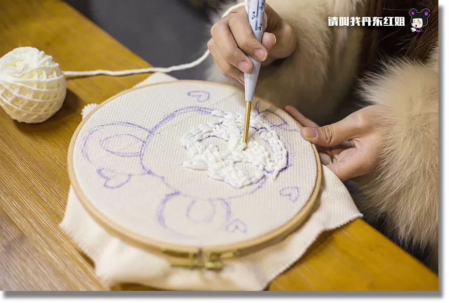 小情侣闺蜜居然在小屋鼓捣一下午，弄出了这个？