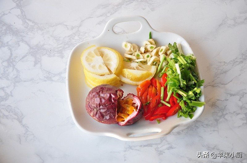 大虾怎么煮好吃又下饭,大虾配什么煮着吃好吃