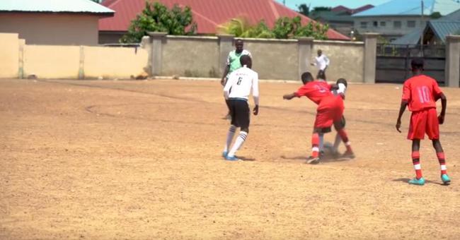 “足球捉妖记”！盘点各大球队少年天才之拜仁后卫：哔哔鸟戴维斯