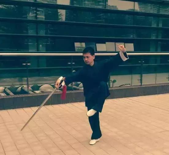 练好这几个动作成为高手,练好太极拳的100个细节