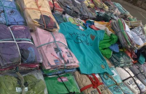 摆地摊卖服装的秘诀,摆地摊卖服装技巧方法吸引人