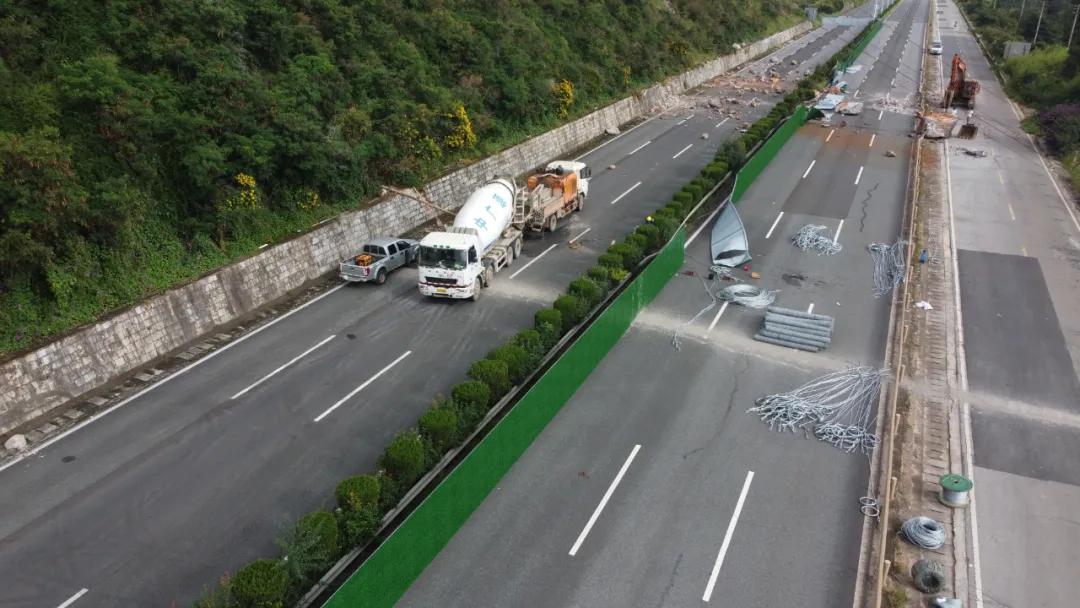 车流量大高速封闭,车流量大收费站封闭