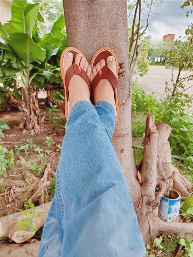 为什么很多人小脚趾的指甲好难看,为什么有的人小脚趾指甲很奇怪