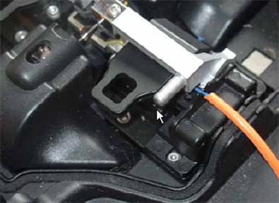 光纤熔接一天能熔多少,接续盒的光纤熔接视频