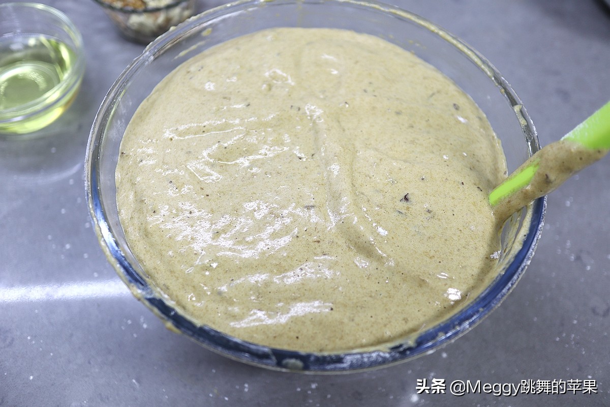 红枣糕简单又好吃的方法,香甜软糯的红枣糕绝对没有色素