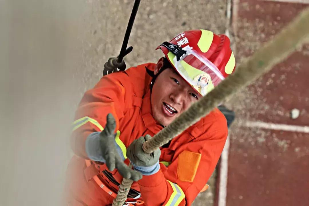 乌兰浩特专职消防招聘最新消息,锡林浩特市政府专职消防队招聘