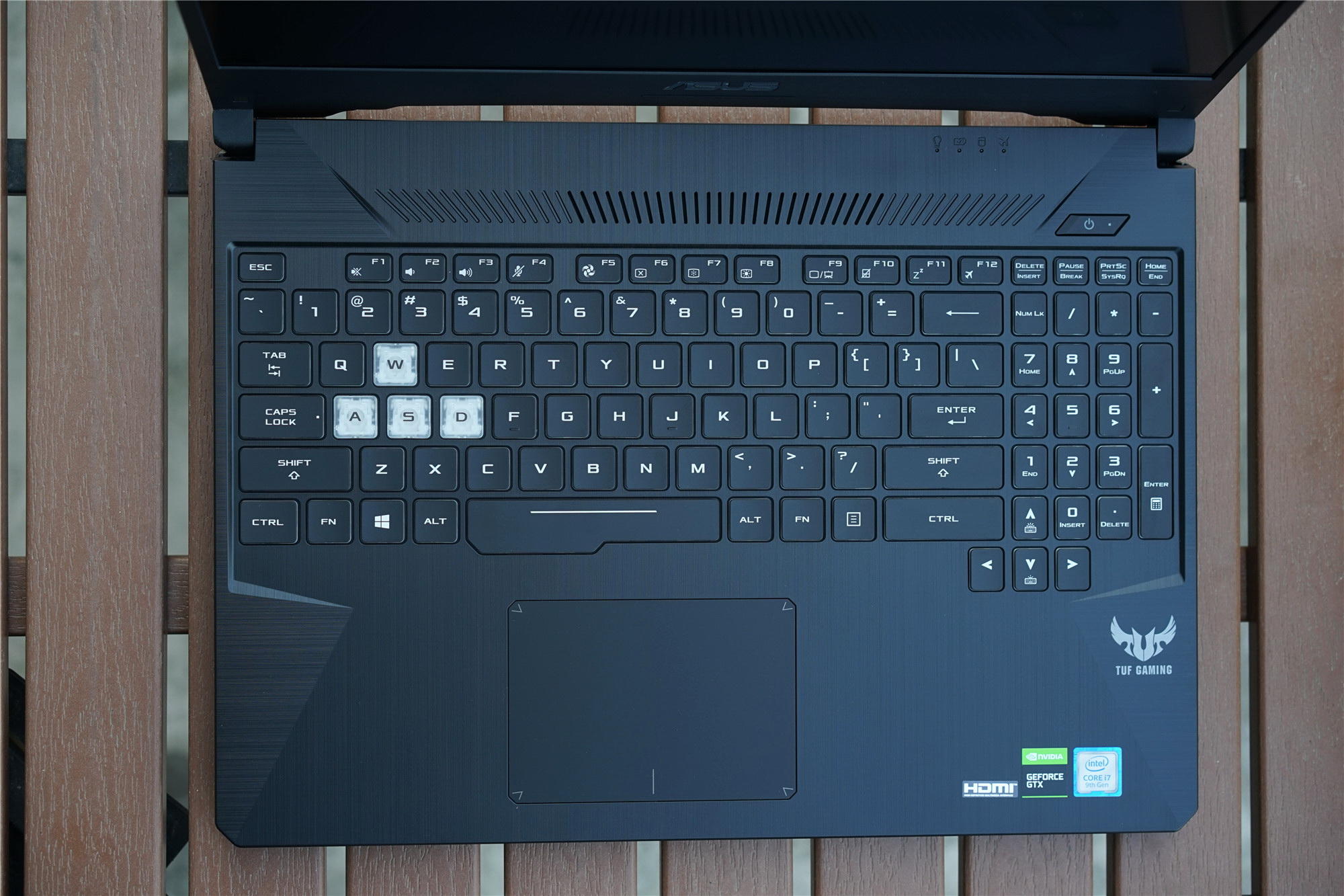 游戏笔记本推荐华硕飞行堡垒7代,华硕飞行堡垒7金属电竞版评测