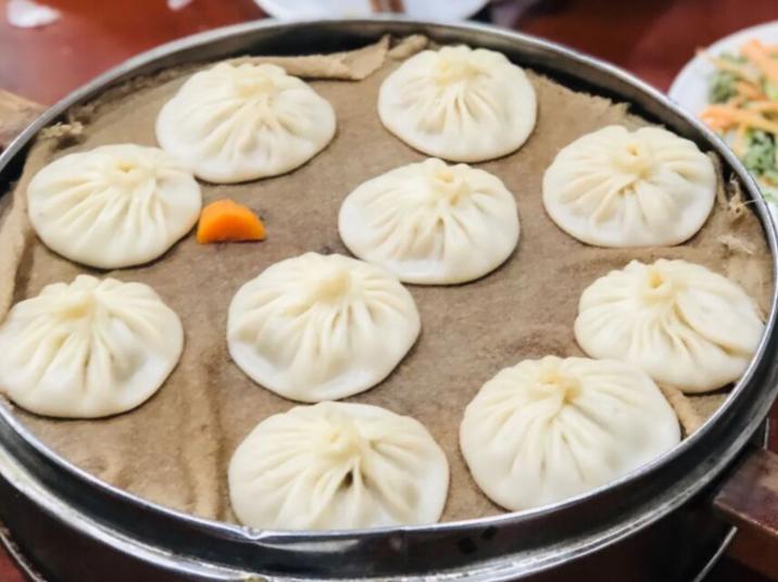 郑州这家20多年的包子铺，不加盟不开分店，都是老客人来吃