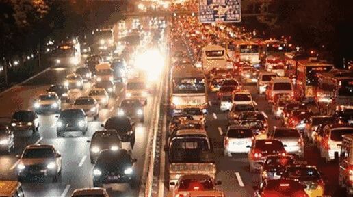 放三角警示牌怎么判断距离,交通三角警示牌的正确用法图解