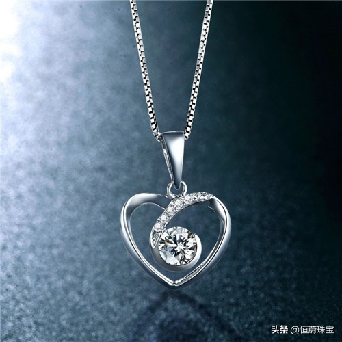 周大福铂金和黄金哪个更保值,周大福黄金贵还是铂金贵