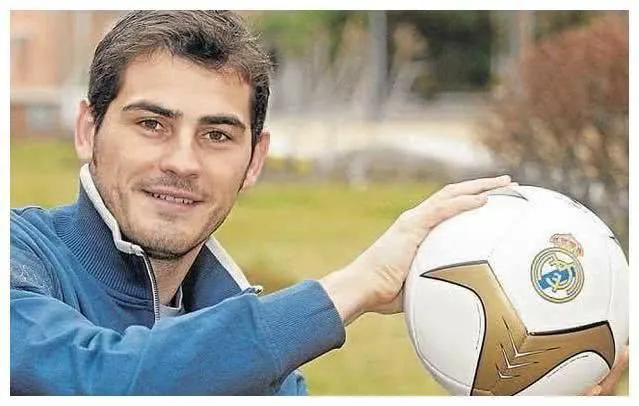 世界上最厉害的守门员诺伊尔,世界第一门神诺伊尔