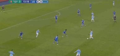 德布劳内英超爆杆,英超第一轮德布劳内