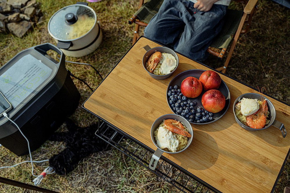奔驰glk3003.0自然吸气雪地测试,glk300露营