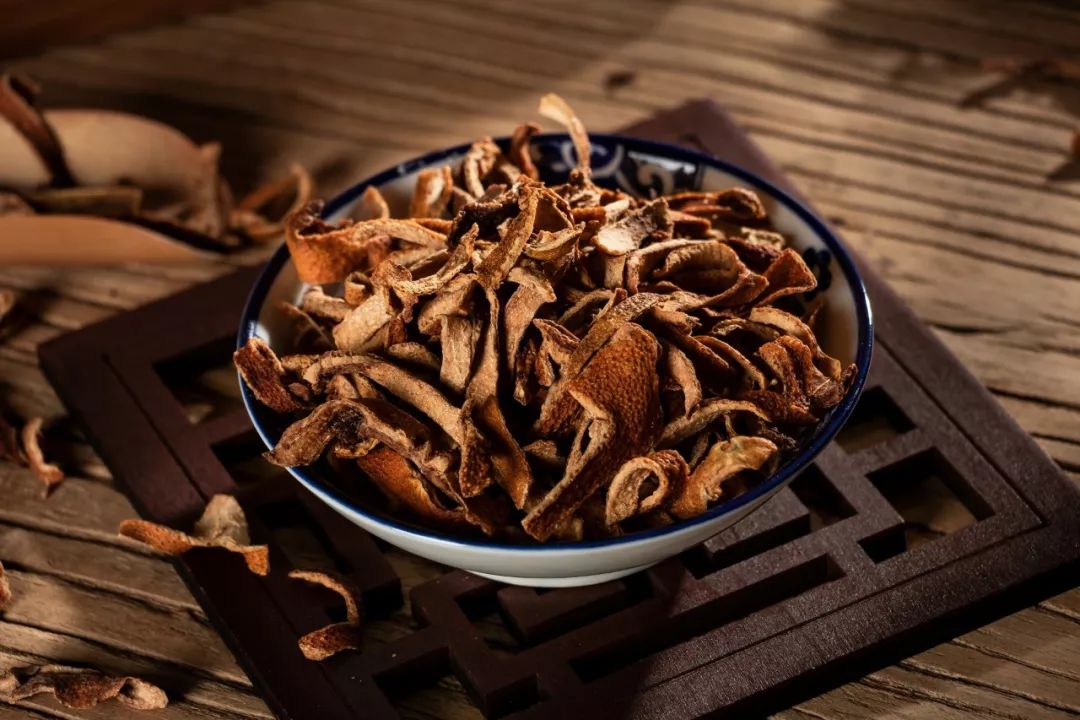 胃痛胃胀反酸水做什么检查,胃酸胃胀胃不舒服需要做胃镜吗