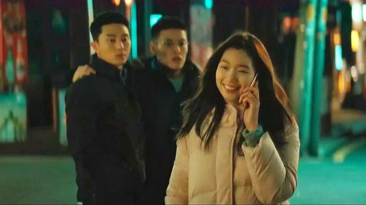 韩国电影真敢曝光，深夜出行的单身女孩，让我看得后背发凉