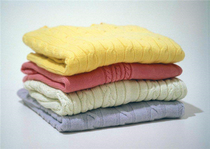 毛衣衣服缩水了怎么能恢复原样,毛衣洗缩水咋恢复