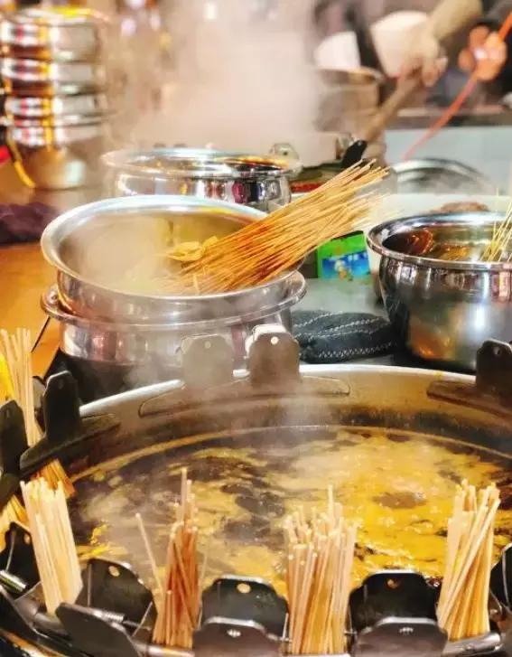 我在2018年的网红美食堆里，精挑出了这23家火爆的店给你！