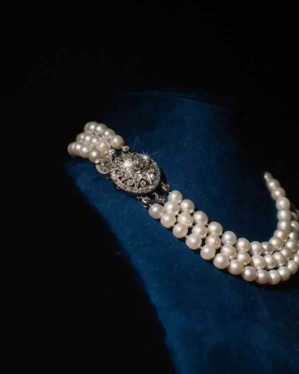 价值200000000人民币的珠宝长啥样？看到的时候人们都惊呆了