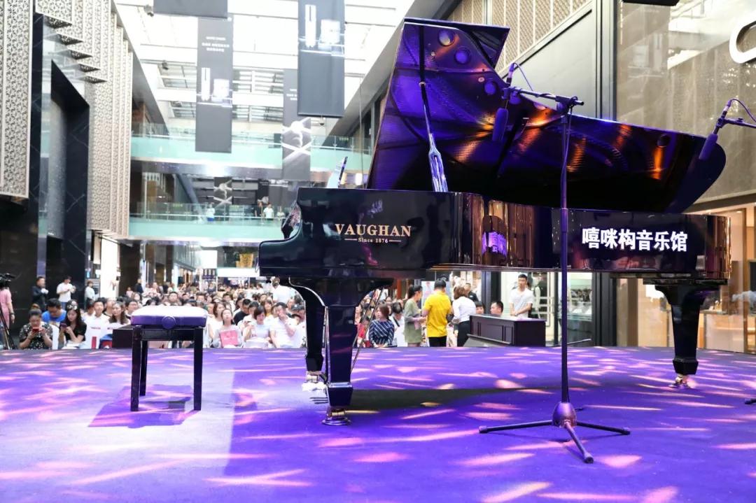 “碧罗珠宝之夜”沈文裕钢琴独奏音乐会完美举行