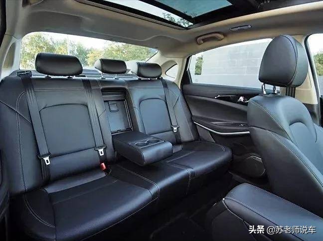 长安uni-v和睿骋cc哪个更值得购买,长安cs55plus和锐程cc怎么选