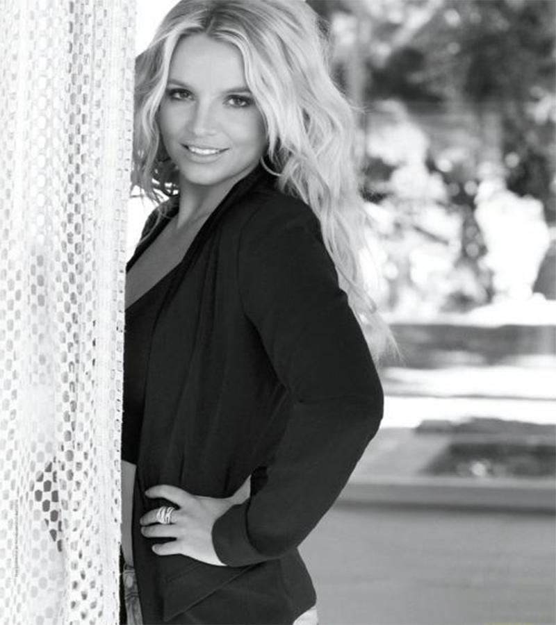 沙漏型的身材让人羡慕？掌握好了穿搭风格，你的身材更加出众