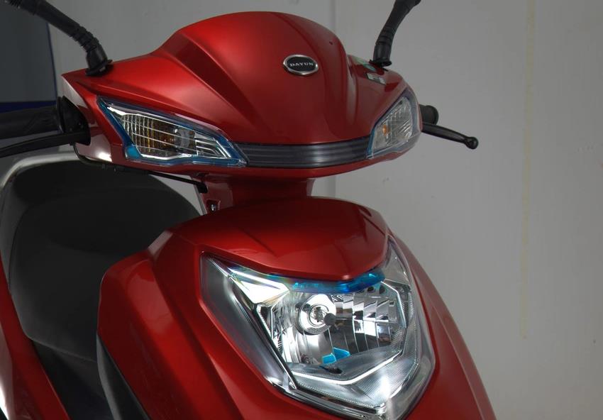 大运摩托踏板125价格以及油耗,大运平民踏板佳影125排量