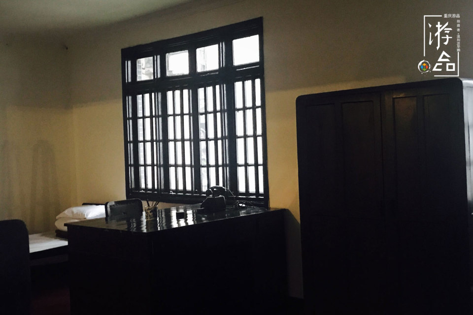 外国人看重庆8d魔幻城市光环广场,老外看七星岗莲花池