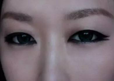 内双单眼皮怎么化妆简单又好看,内双单眼皮日常化妆