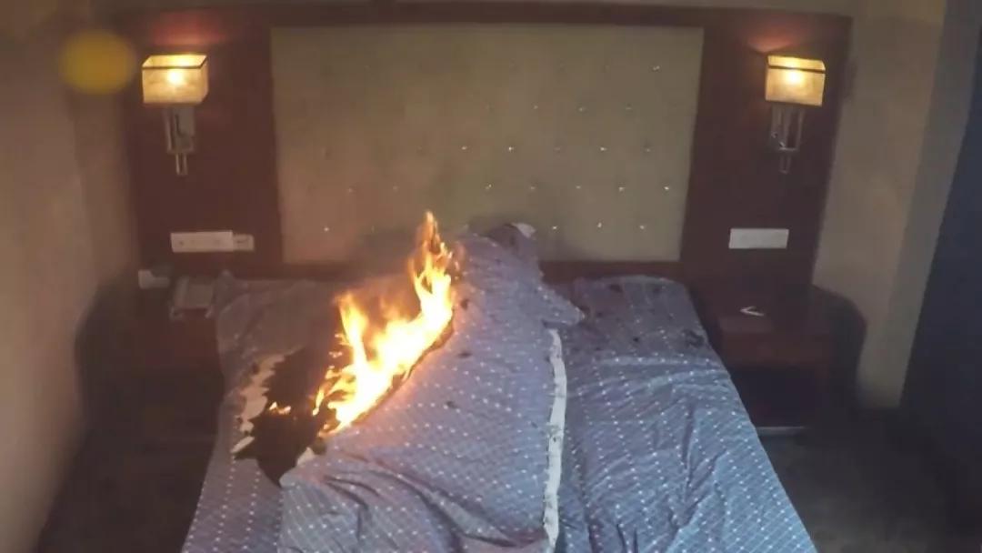 香烟最贵的多少钱一根,一盒价值上百的烟