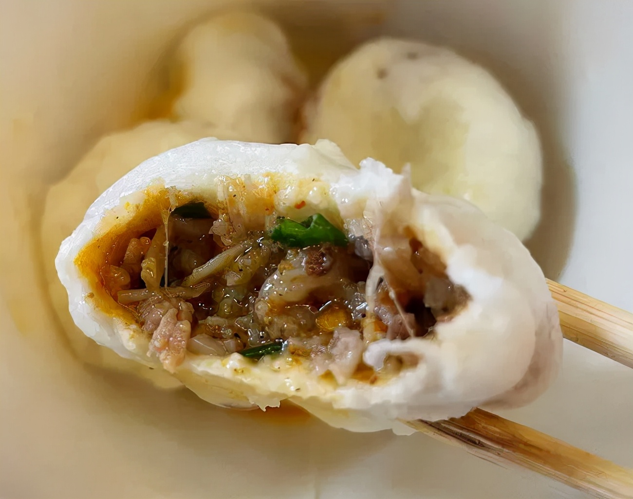 “炒”到50元的包子?比狗不理还不值